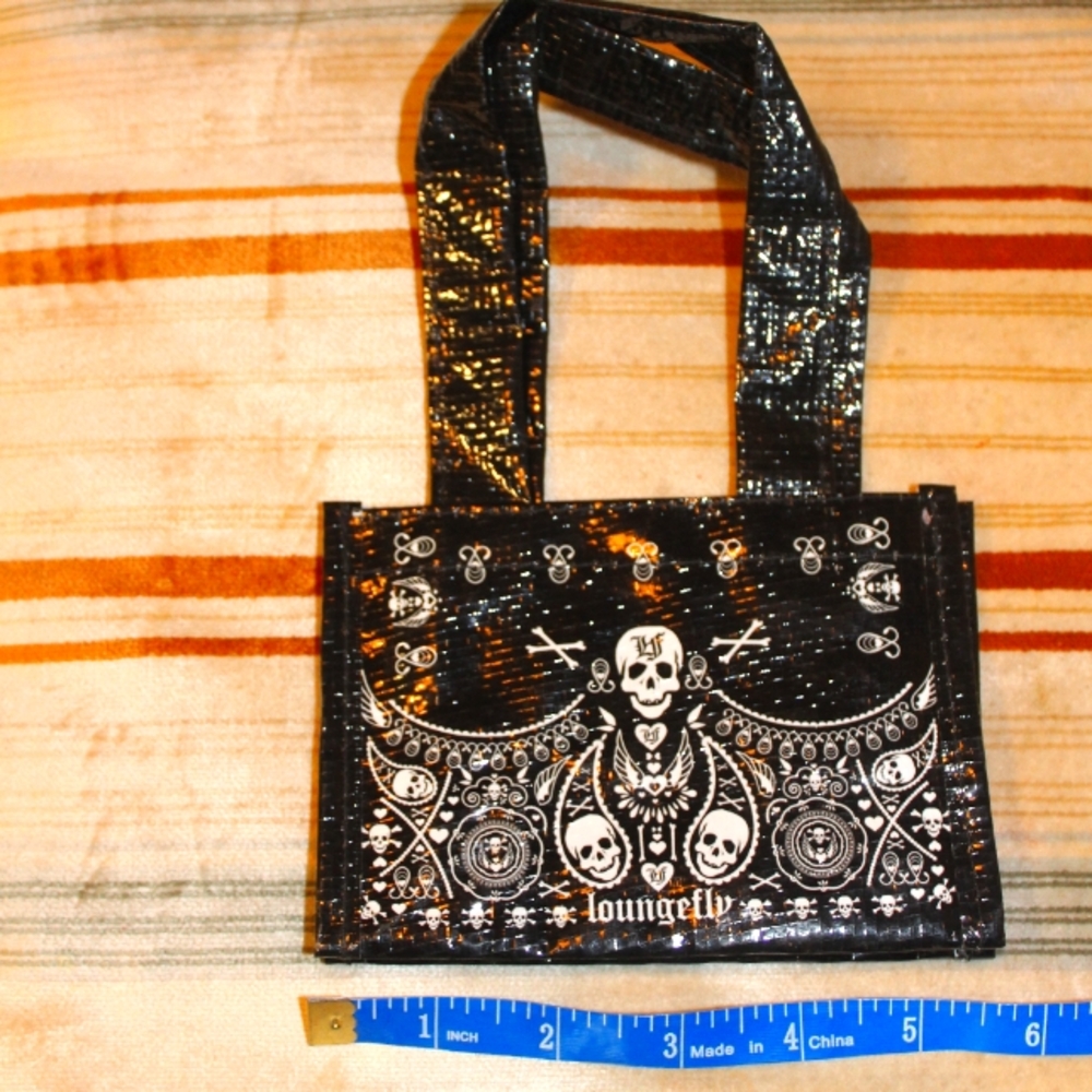 Vintage loungefly mini plastic Tote Y2K mallgoth